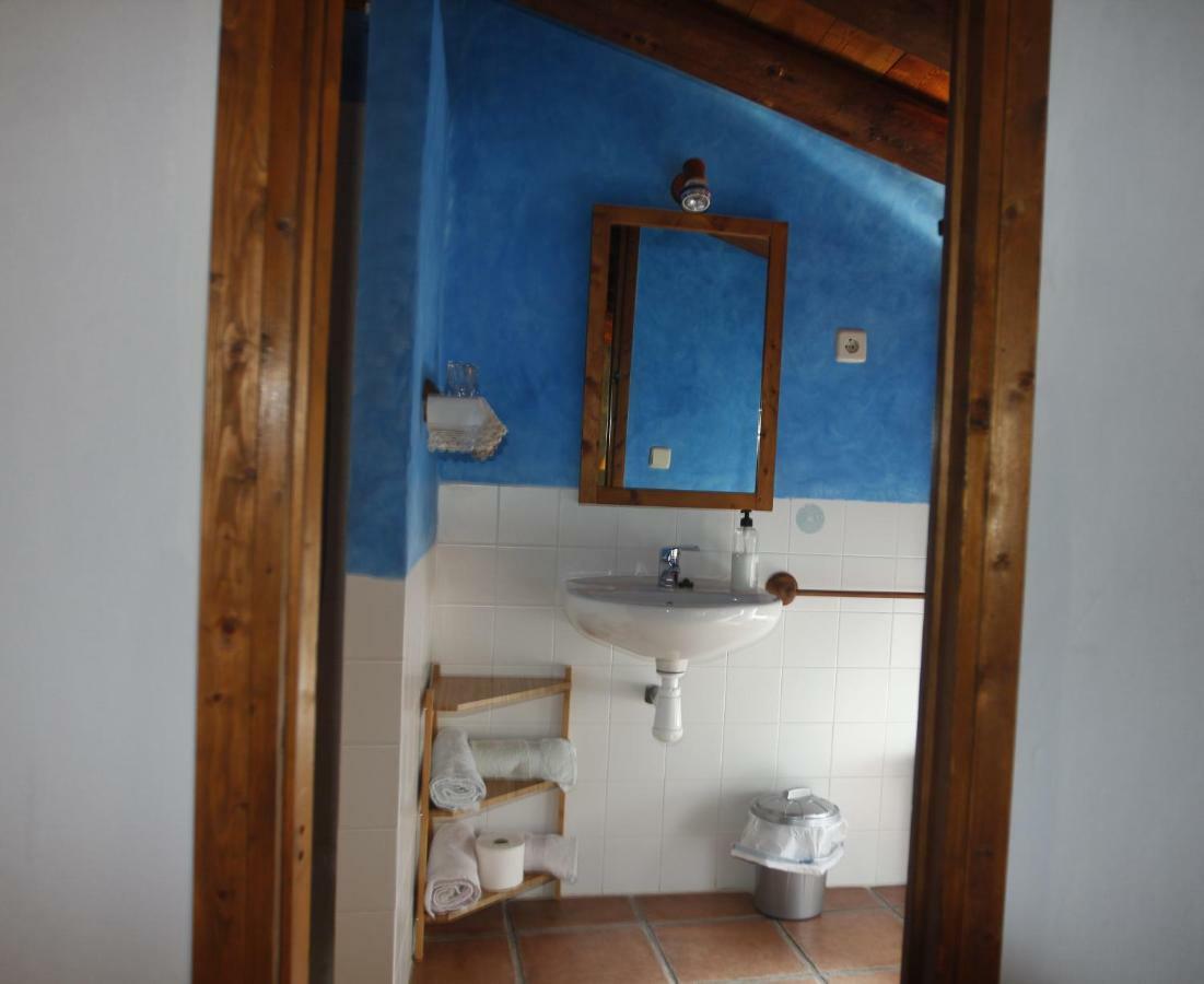Gasthaus Casa Oliban Arbaniés Exterior foto